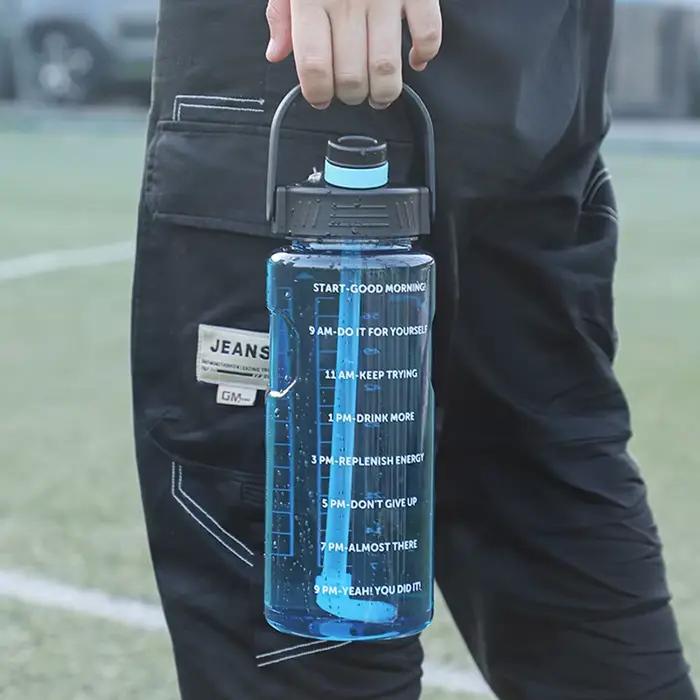 Grande bouteille d'eau de motivation en plastique PP sans BPA pour sportifs et étudiants occasions spéciales