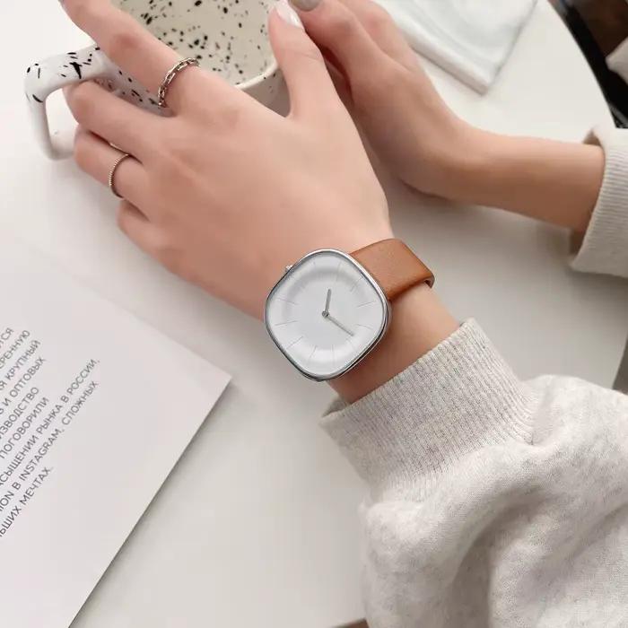 Montres carrées simples pour femmes