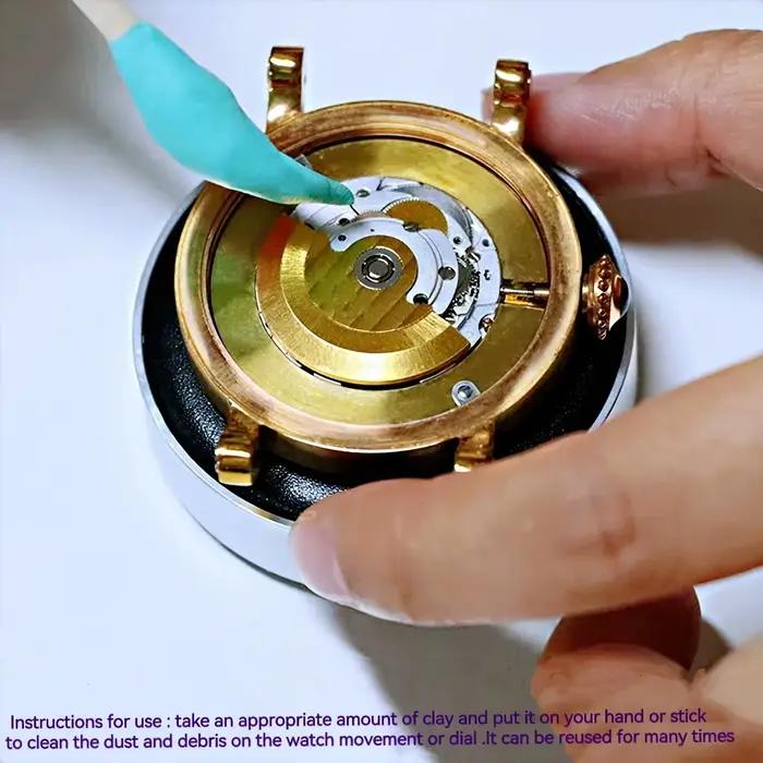 Pâte de nettoyage pour mouvements de montre