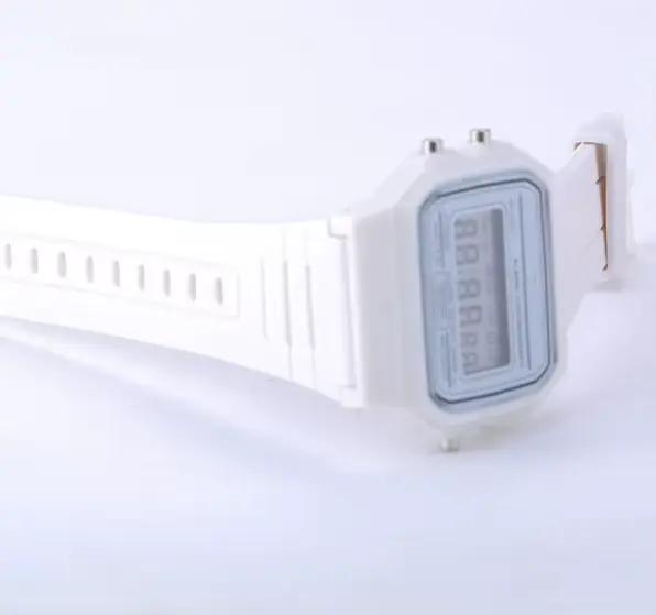 Montre numérique LED pour hommes
