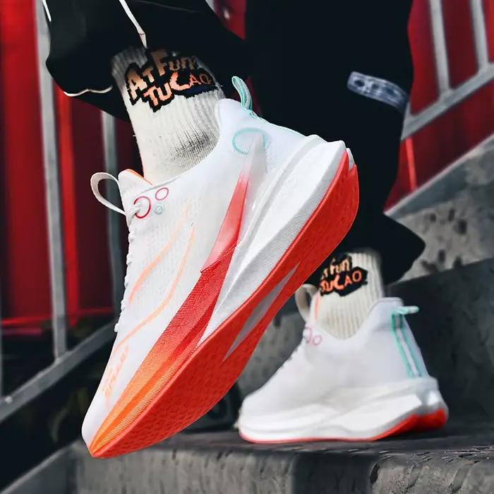Chaussures de course pour hommes avec plaque en carbone