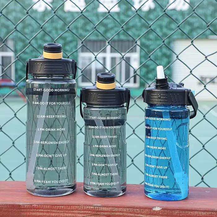 Grande bouteille d'eau de motivation en plastique PP sans BPA pour sportifs et étudiants occasions spéciales