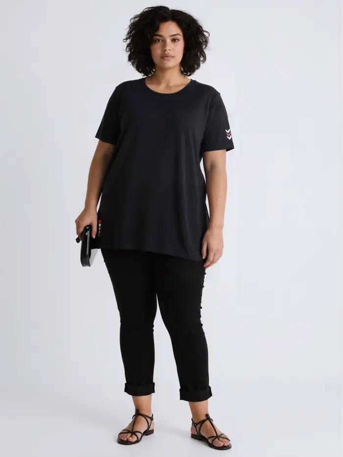T-shirt de sport grande taille pour femmes 1XL-6XL, haut décontracté à manches courtes et col rond,