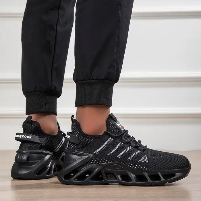 Chaussures de course pour hommes avec semelle à lame