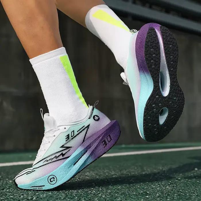 Chaussures de course spécialisées avec plaque en carbone pour marathon