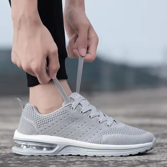 Chaussures de course rouges pour hommes et femmes