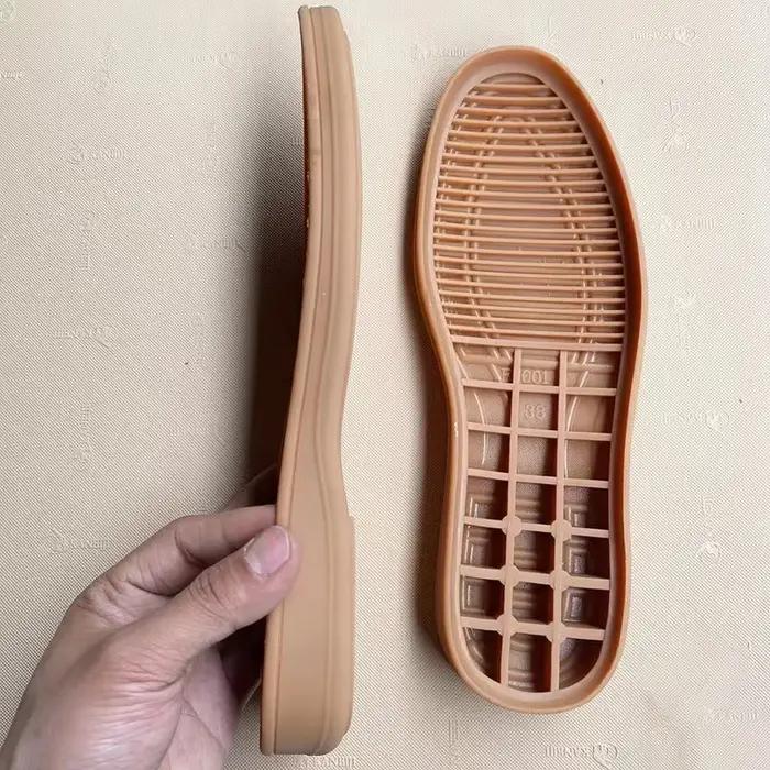 Semelles de chaussures en caoutchouc coordonnantes pour hommes
