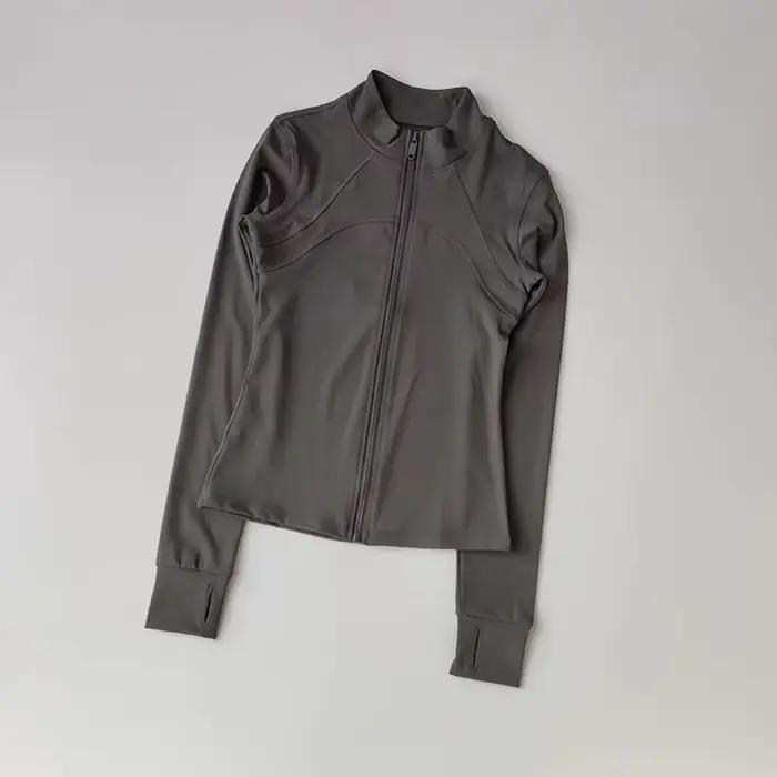 Veste de sport coupe-vent pour femme