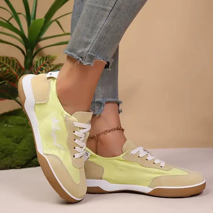 Chaussures Vulcanisées Femme Printemps 2026 – Baskets de Course et de Sport Tendance Beige à Semelle Basse – Promotion Qualité Supérieure