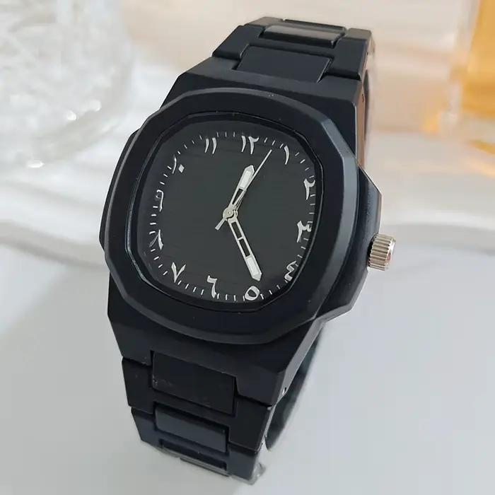 Montre carrée pour homme style décontracté et élégant avec affichage numérique quartz pour tous les jours et occasions spéciales