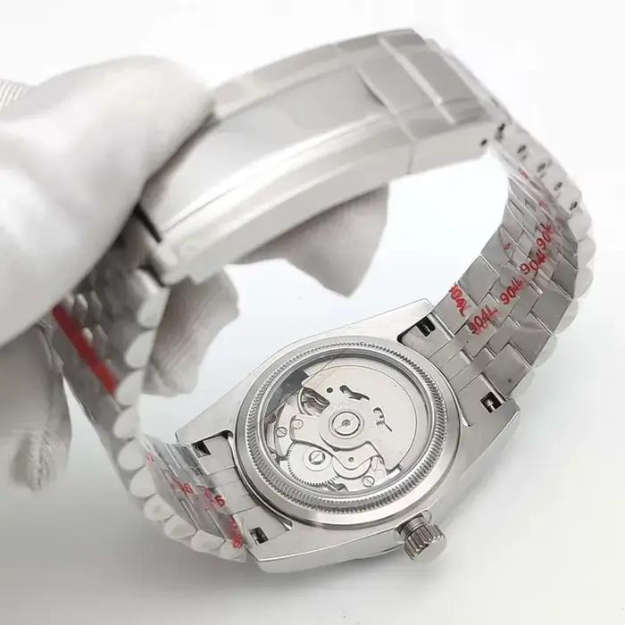Montre automatique PARNSRPE en acier inoxydable avec cadran saphir lumineux pour homme occassions décontractées et professionnelles